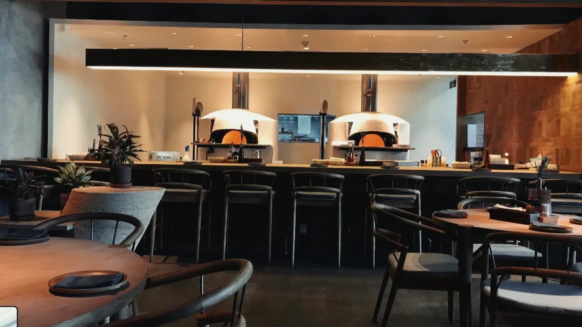 Pizza 4P's Estella — AVC storefront and completed kitchen, Estella Place, 88 Song Hanh, An Phu, Thu Duc, Ho Chi Minh City
